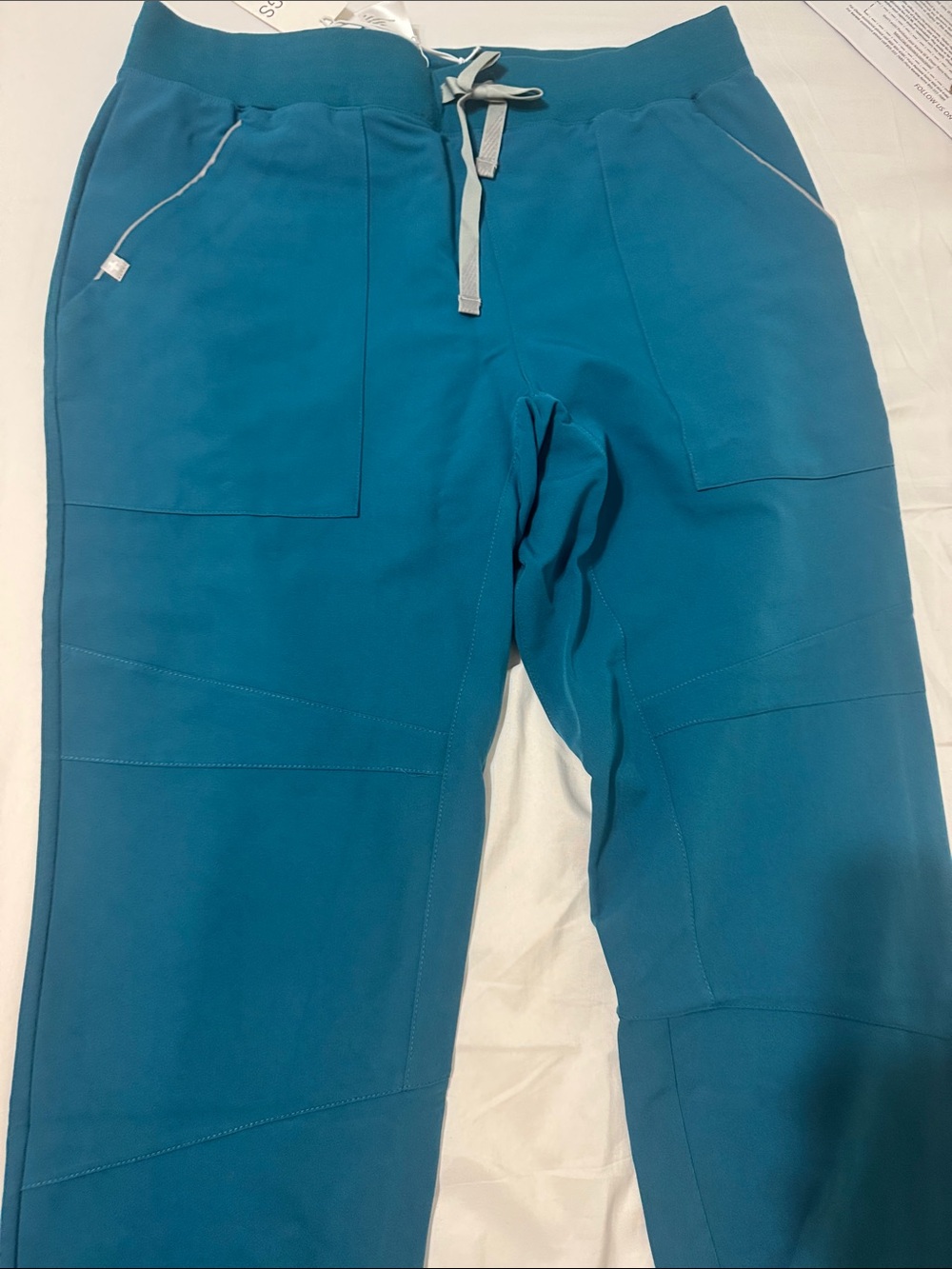 Figs women’s Venice slim jogger petite scrub pants pacific blue